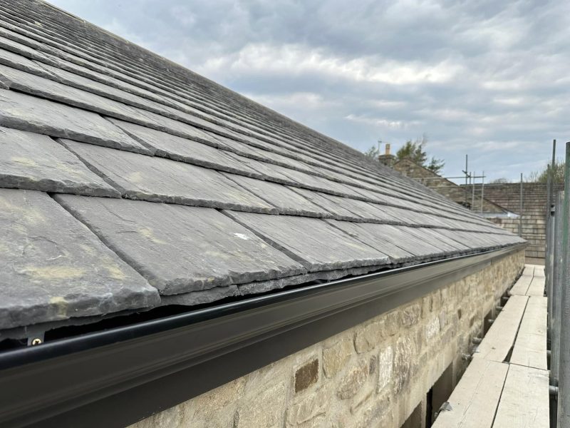Aluminium-seamless-guttering-install-@-Thornton-In-craven-No-joi.jpg