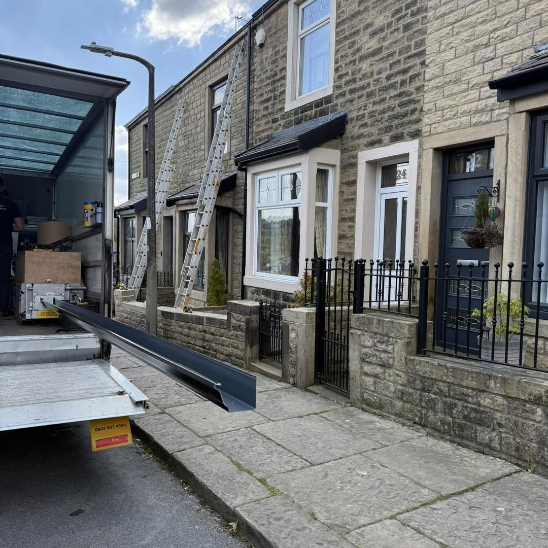 We-are-the-guttering-people….jpg